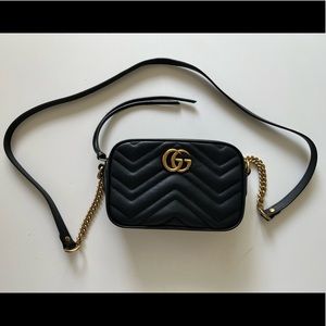 FAUX - NOT authentic - Gucci Marmont GG bag